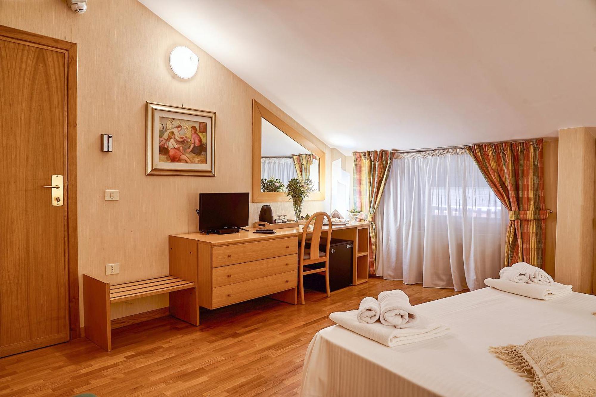 Hotel Camigliatello 카미글리아텔로 실라노 외부 사진