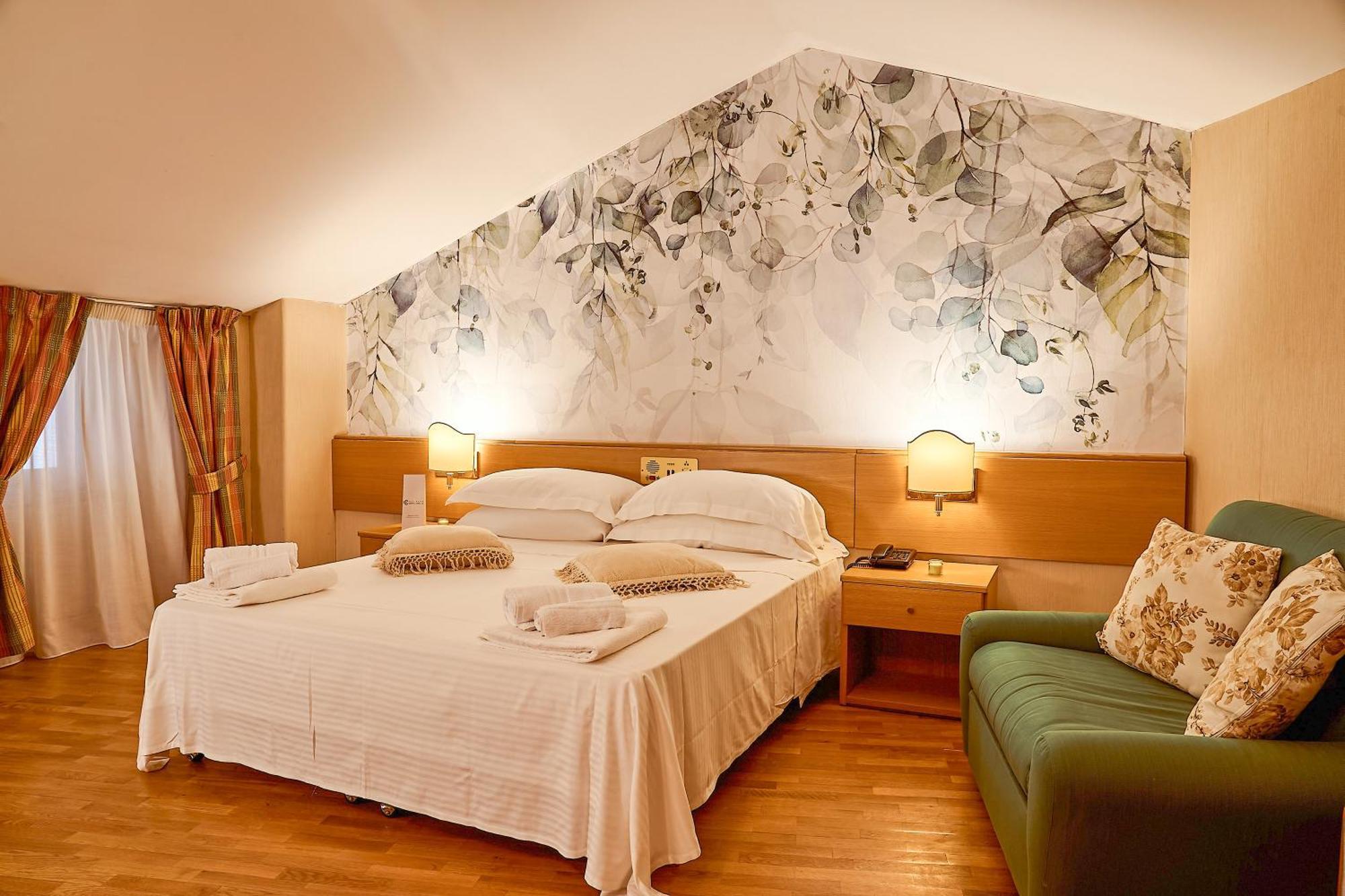 Hotel Camigliatello 카미글리아텔로 실라노 외부 사진